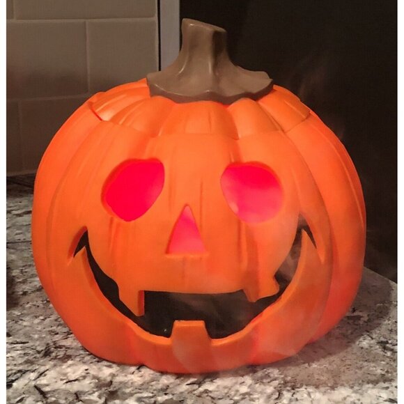 2004 Pumpkin Hollow 8” Magic Foggy Pumpkin. Item Tested & Working Pre Owned - Picture 1 of 3